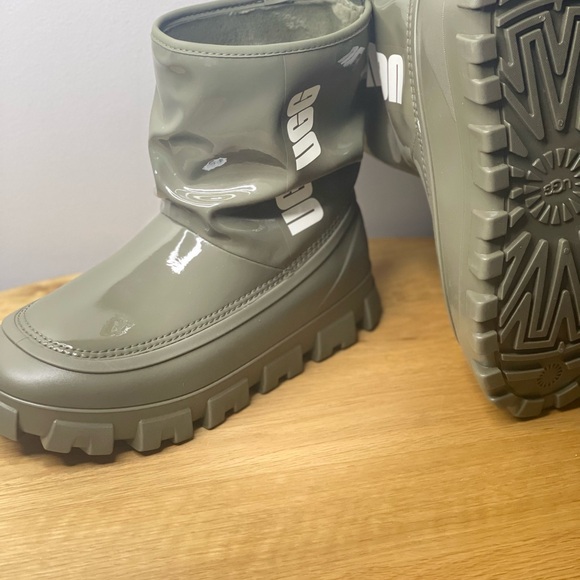 UGG Australia Women's Classic Brellah Waterproof Mini Boots Olive Green Shoes - Picture 5 of 14